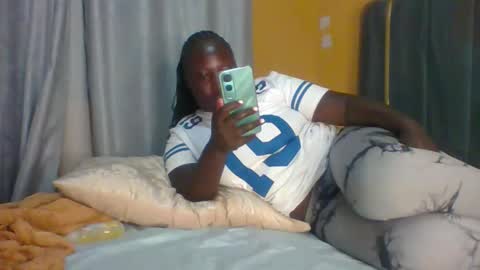 lindah32 online show from 16, 11, 2025