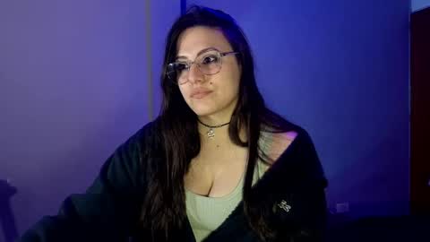 Snapshot of ladygwendolyn chatting on 7, 6, 2026 Gwen online show from 7, 6, 2026