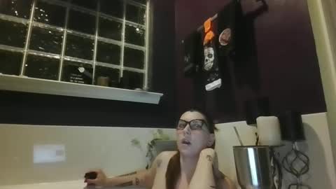 ladyharley828 online show from 12, 10, 2025