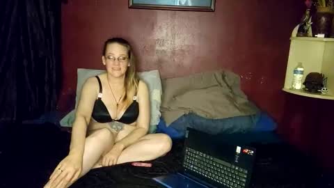ladykiva_n_hubz online show from 12, 10, 2025