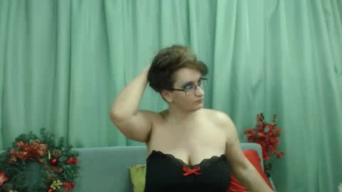 Snapshot of ladymagickiss chatting on 22, 12, 2024 Nicole.... online show from 22, 12, 2024