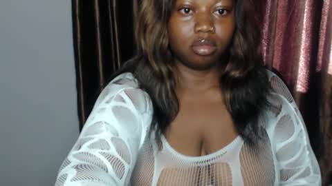 youngladynina online show from 10, 5, 2026