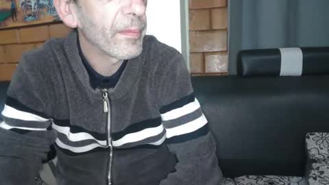 Snapshot of ladysarah101 chatting on 9, 9, 2025 Sarah Sam online show from 9, 9, 2025