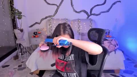 Snapshot of ladysweetts chatting on 29, 10, 2025 Lady online show from 29, 10, 2025