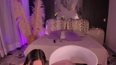 Lady  online show from 11, 4, 2026