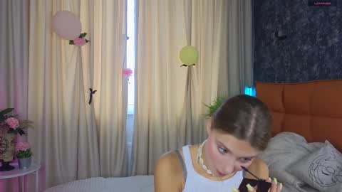 Snapshot of lafeti chatting on 19, 9, 2025 Lilia online show from 19, 9, 2025
