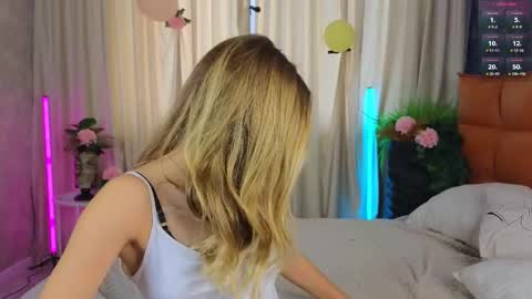 Snapshot of lafeti chatting on 26, 9, 2025 Lilia online show from 26, 9, 2025