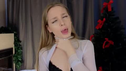 Snapshot of lafeti chatting on 5, 12, 2025 Lilia online show from 5, 12, 2025