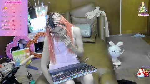 Snapshot of laflakita21 chatting on 19, 9, 2025 Skinnygirl online show from 19, 9, 2025