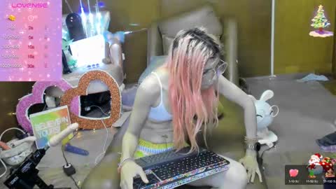 Snapshot of laflakita21 chatting on 4, 10, 2025 Skinnygirl online show from 4, 10, 2025