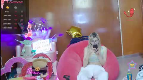 Skinnygirl online show from 22, 7, 2026
