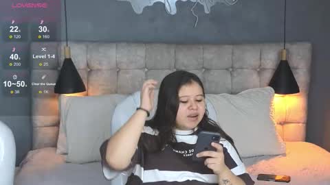 Snapshot of laia_and_aloby chatting on 27, 11, 2025 online show from 27, 11, 2025