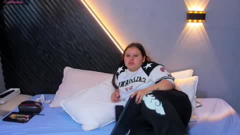    online show from 9, 4, 2026