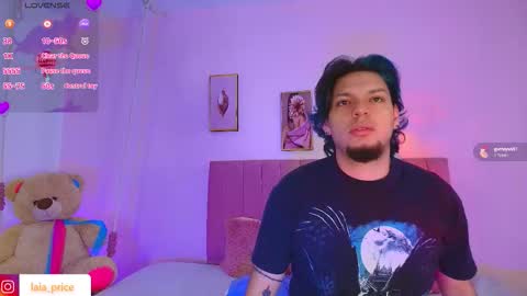 Snapshot of laia_and_damian chatting on 15, 9, 2025 laia_and_damian online show from 15, 9, 2025