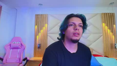 Snapshot of laia_and_damian chatting on 9, 10, 2025 laia_and_damian online show from 9, 10, 2025