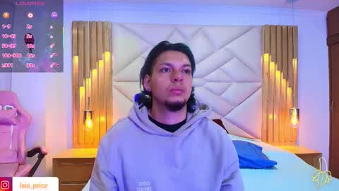 Snapshot of laia_and_damian chatting on 13, 10, 2025 laia_and_damian online show from 13, 10, 2025