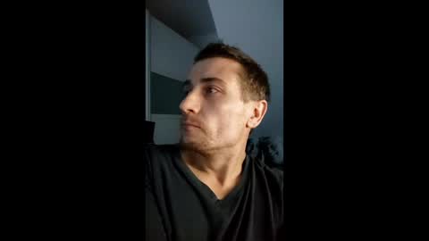 Snapshot of laichzeit1881 chatting on 15, 12, 2025 laichzeit1881 online show from 15, 12, 2025