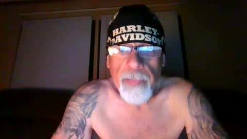 Snapshot of laidbackluxury chatting on 20, 5, 2026 laidbackluxury online show from 20, 5, 2026