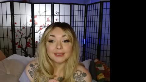 Snapshot of laikachka chatting on 4, 10, 2025 Laika Darling online show from 4, 10, 2025