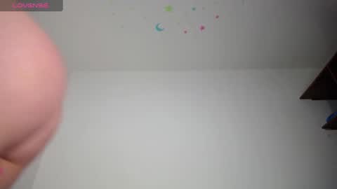 Snapshot of laila_laly chatting on 6, 12, 2024 Leila Laly online show from 6, 12, 2024