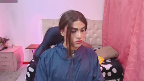 Camila online show from 6, 11, 2025