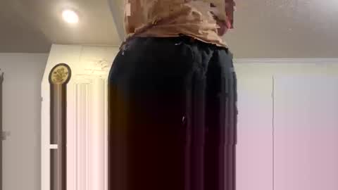 lailajeand online show from 4, 4, 2026