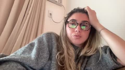 lailayourangel online show from 25, 6, 2026