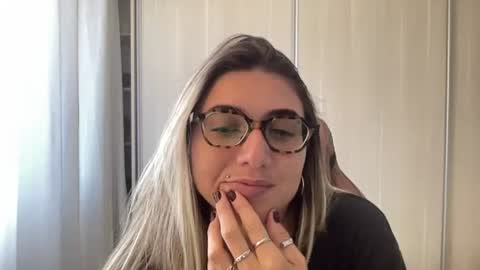 lailayourangel online show from 17, 7, 2026