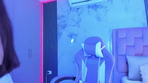 Snapshot of laly_cherry_ chatting on 27, 9, 2025 Laura online show from 27, 9, 2025