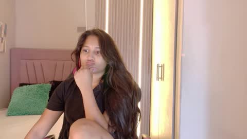 Laura online show from 13, 11, 2025