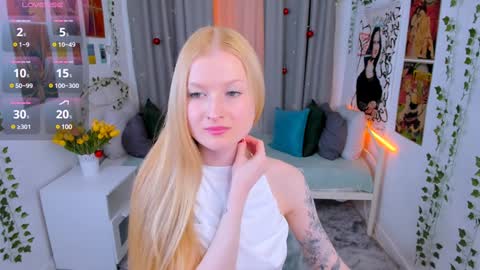 Snapshot of laly_peach chatting on 17, 12, 2024 Laly online show from 17, 12, 2024