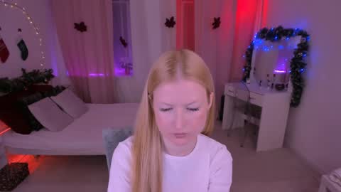 Snapshot of laly_peach chatting on 2, 1, 2025 Laly online show from 2, 1, 2025
