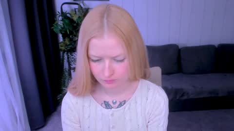 Snapshot of laly_peach chatting on 29, 1, 2025 Laly online show from 29, 1, 2025