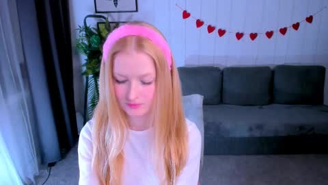 Snapshot of laly_peach chatting on 19, 2, 2025 Laly online show from 19, 2, 2025