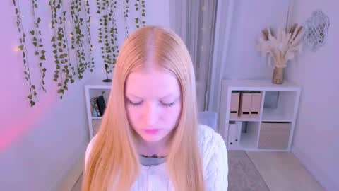 Snapshot of laly_peach chatting on 27, 2, 2025 Laly online show from 27, 2, 2025
