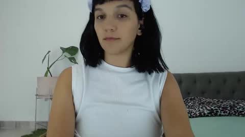 Snapshot of lamorarebelde chatting on 12, 12, 2024 J e n a All Days UTC -5 2030 online show from 12, 12, 2024