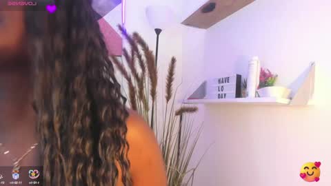 Snapshot of lana__beaux chatting on 25, 1, 2025 online show from 25, 1, 2025