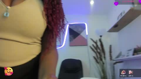 Snapshot of lana__beaux chatting on 17, 2, 2025 online show from 17, 2, 2025