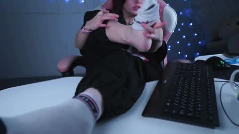 just call me Lana  and her security online show from 1, 3, 2025