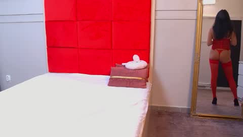 Snapshot of lana_banner chatting on 19, 11, 2025 LanaBanner online show from 19, 11, 2025