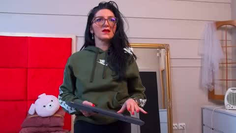 LanaBanner online show from 7, 2, 2026