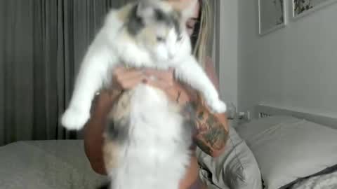 Snapshot of lana_inked chatting on 4, 10, 2025 Lana online show from 4, 10, 2025