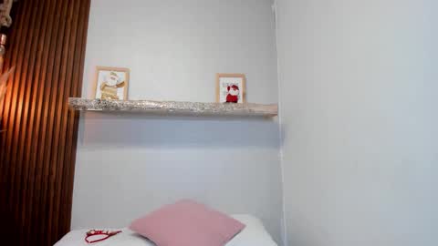 Lana     igauroraaaaaaaaa 1 online show from 20, 12, 2025