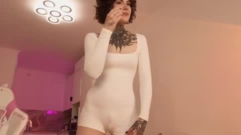 Snapshot of lana_mays chatting on 25, 5, 2026 Eva online show from 25, 5, 2026