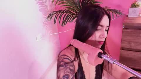 Snapshot of lana_ortega chatting on 21, 11, 2025 LANA online show from 21, 11, 2025