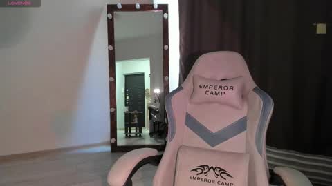 Lana online show from 2, 10, 2025