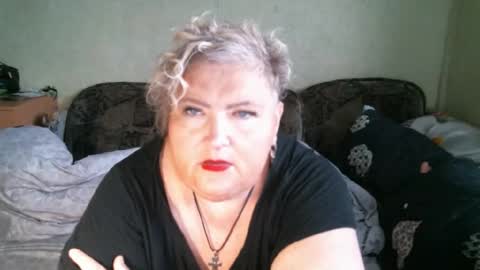 Snapshot of lanacat555 chatting on 4, 12, 2025 lanacat555 online show from 4, 12, 2025