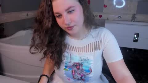 Lana online show from 5, 3, 2026