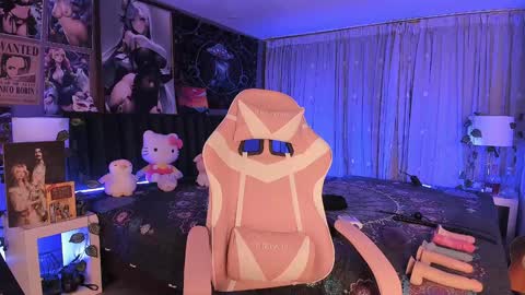 Snapshot of lanakyutt chatting on 13, 1, 2025 L A N A online show from 13, 1, 2025