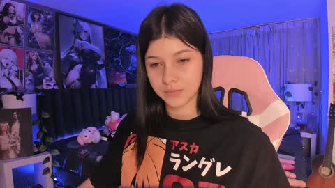 Snapshot of lanakyutt chatting on 28, 1, 2025 L A N A online show from 28, 1, 2025